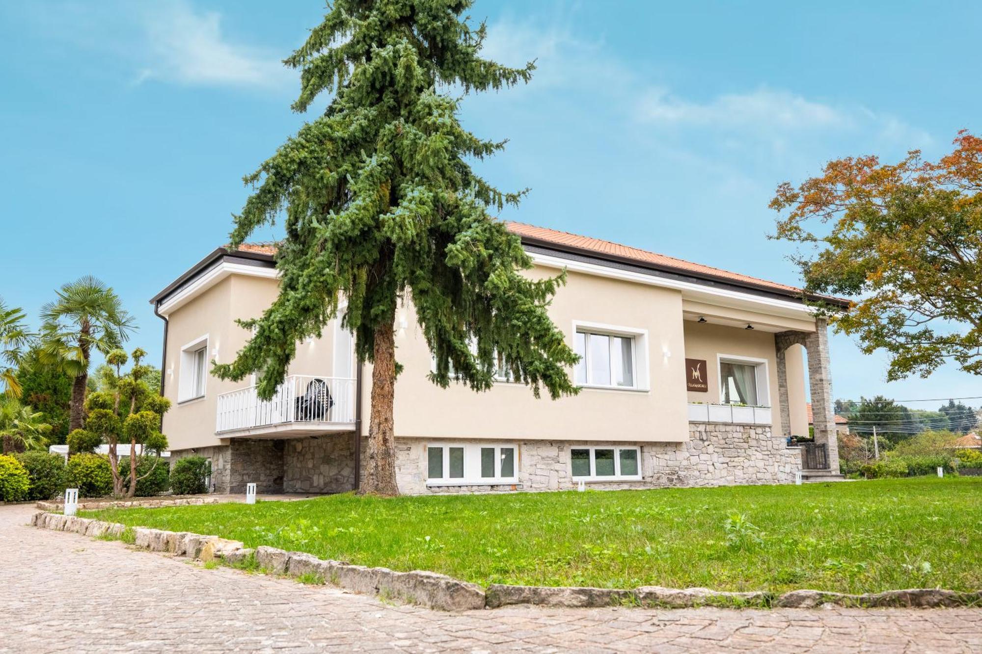 Villa Marchese Lake Maggiore Сомма-Ломбардо Екстер'єр фото